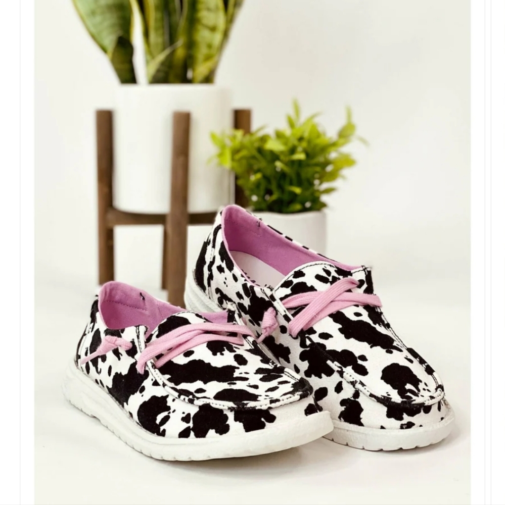 Gypsy Jazz Ambrosia Sneakers in black and white cowprint New in Box - Picture 2 of 5